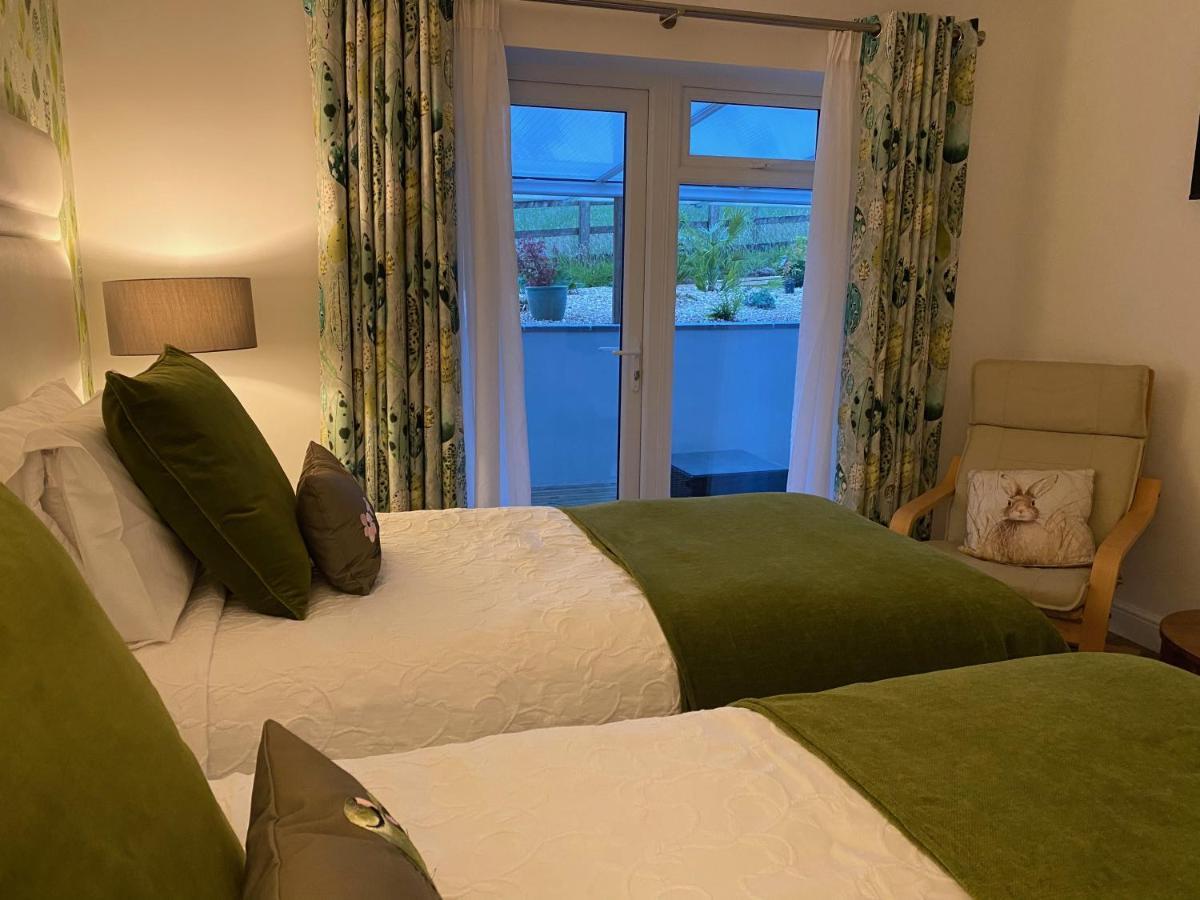 Toppesfield House B&B บู๊ด ภายนอก รูปภาพ
