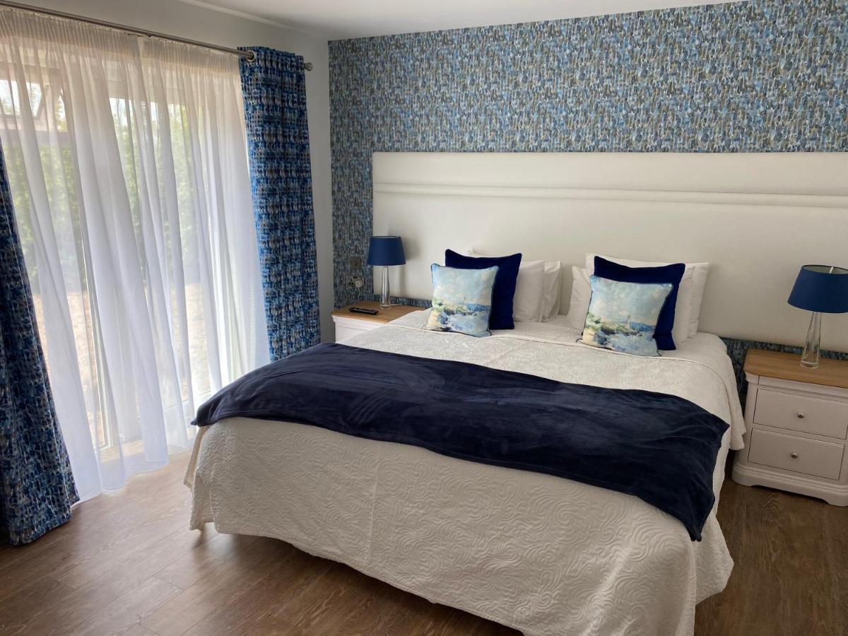 Toppesfield House B&B บู๊ด ภายนอก รูปภาพ