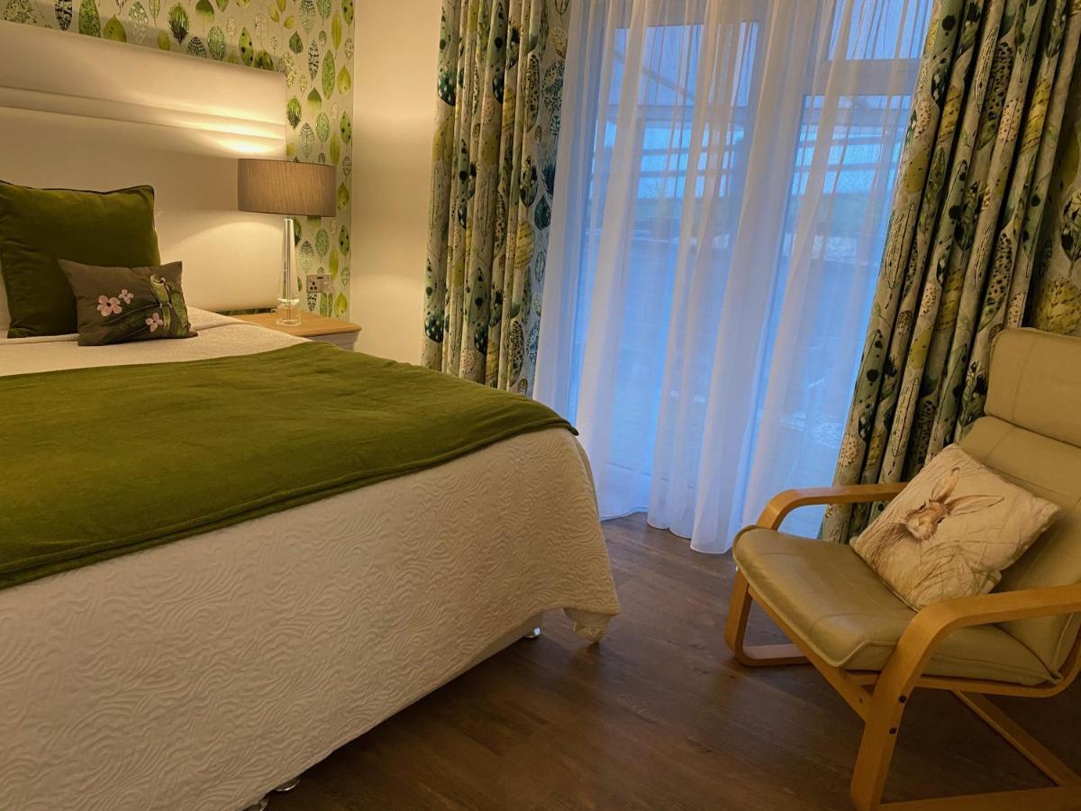 Toppesfield House B&B บู๊ด ภายนอก รูปภาพ