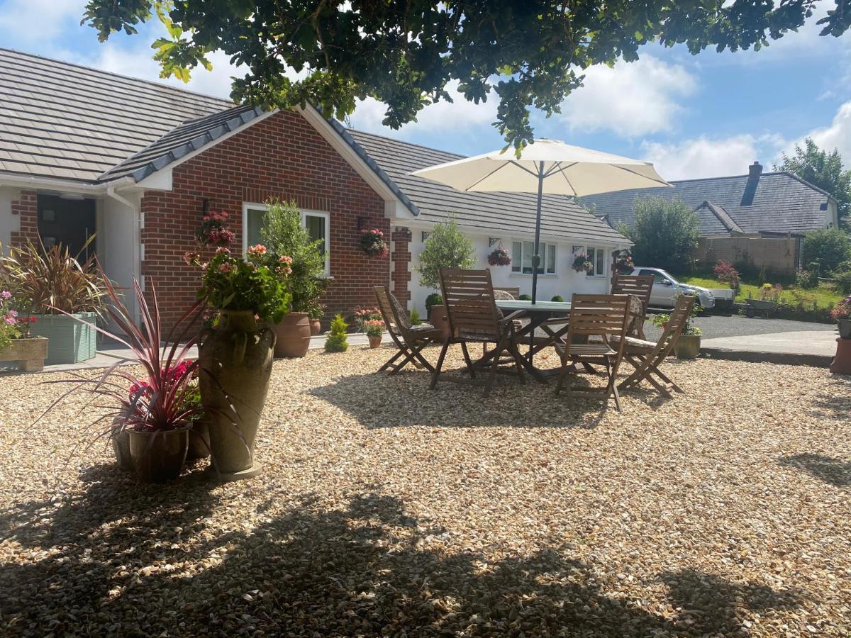 Toppesfield House B&B บู๊ด ภายนอก รูปภาพ