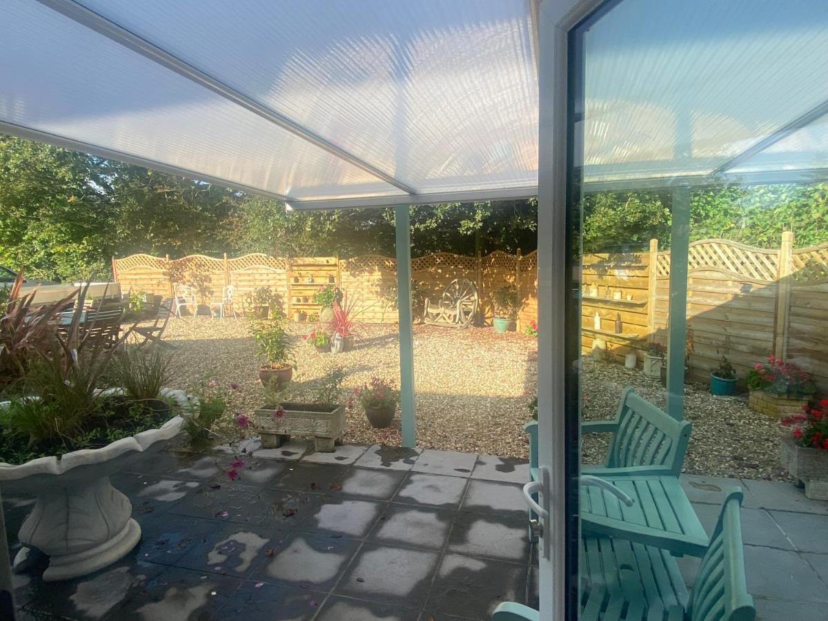 Toppesfield House B&B บู๊ด ภายนอก รูปภาพ