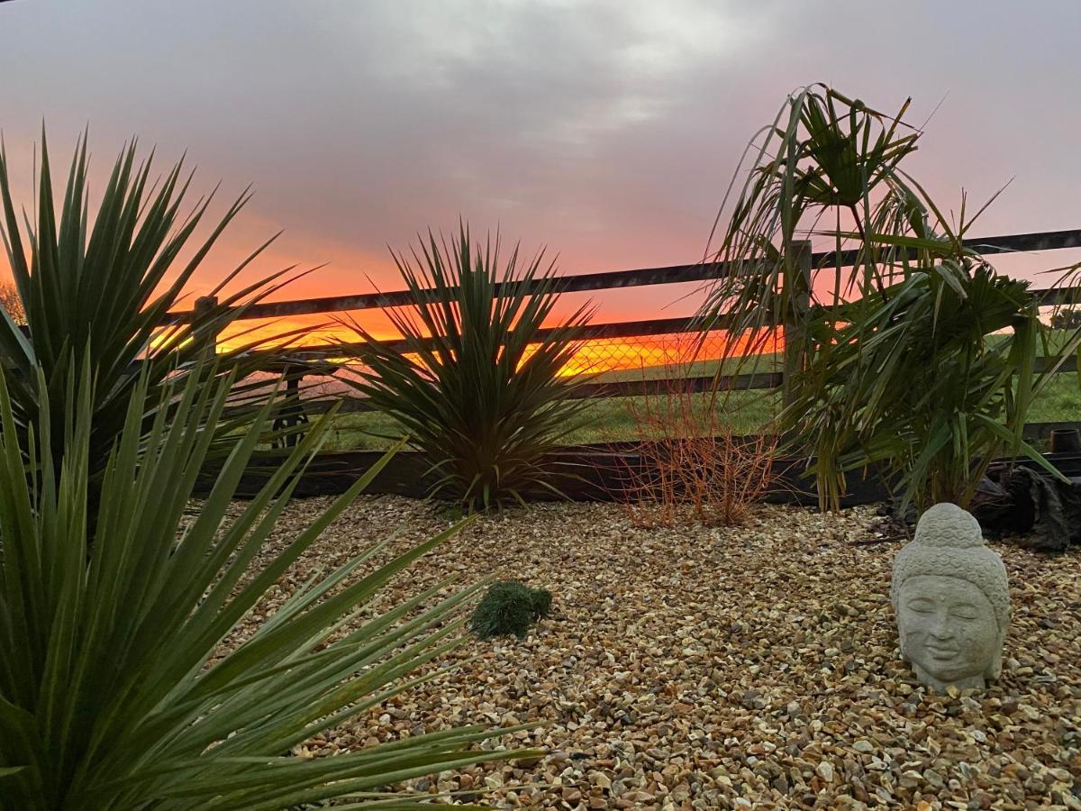 Toppesfield House B&B บู๊ด ภายนอก รูปภาพ
